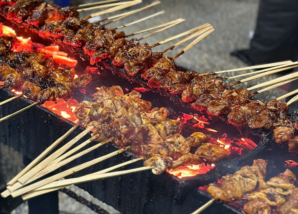 Kulineran kota bekasi - sate kali abang